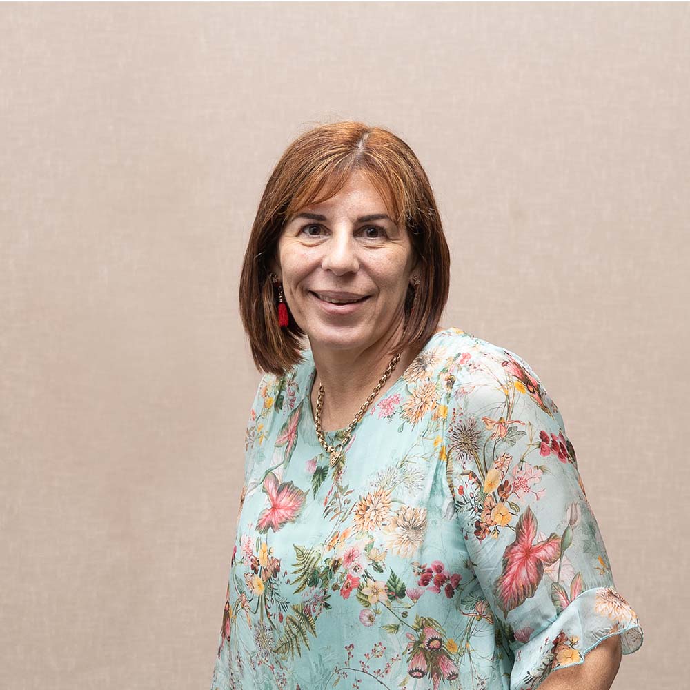 1x1 Sharon Abbott